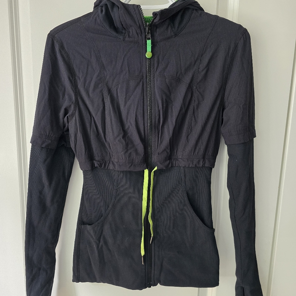 Lululemon Athletica Performance Sweater Black with Green Accents